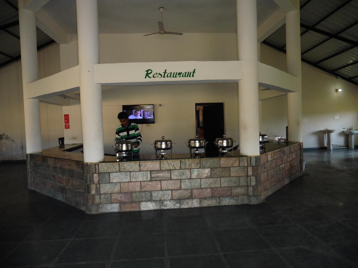 Tusk and Roar Corbett Resort Dhela Exteriör bild