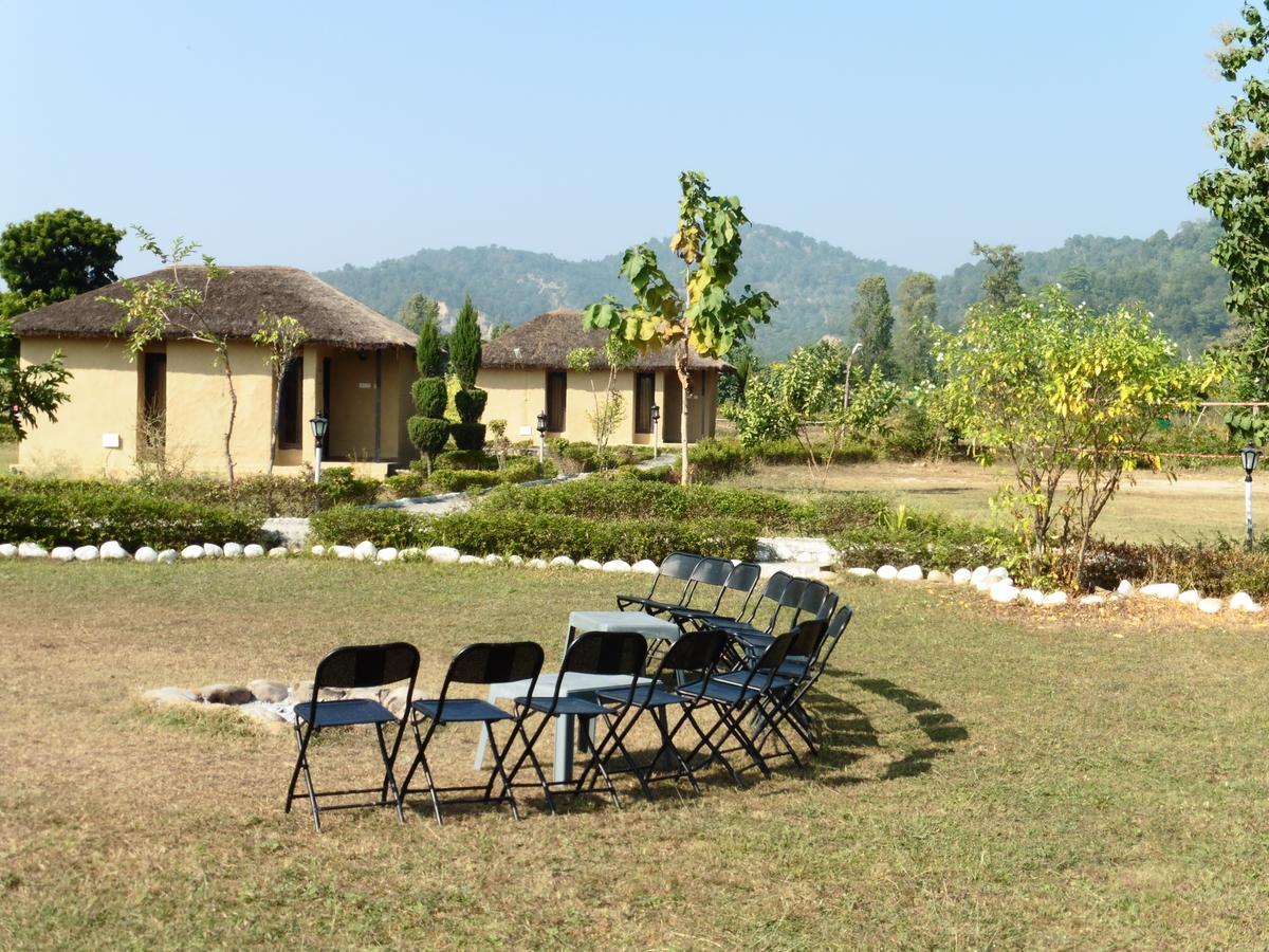 Tusk and Roar Corbett Resort Dhela Exteriör bild