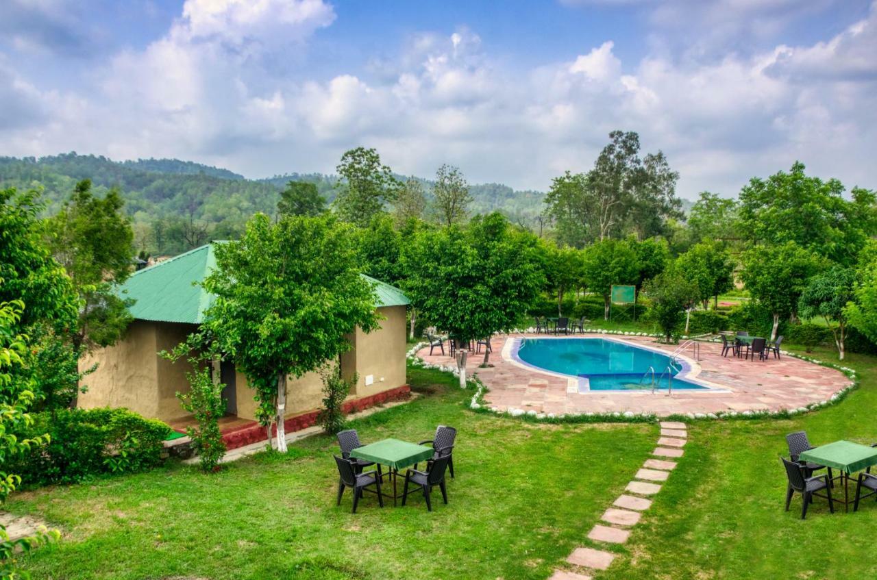 Tusk and Roar Corbett Resort Dhela Exteriör bild